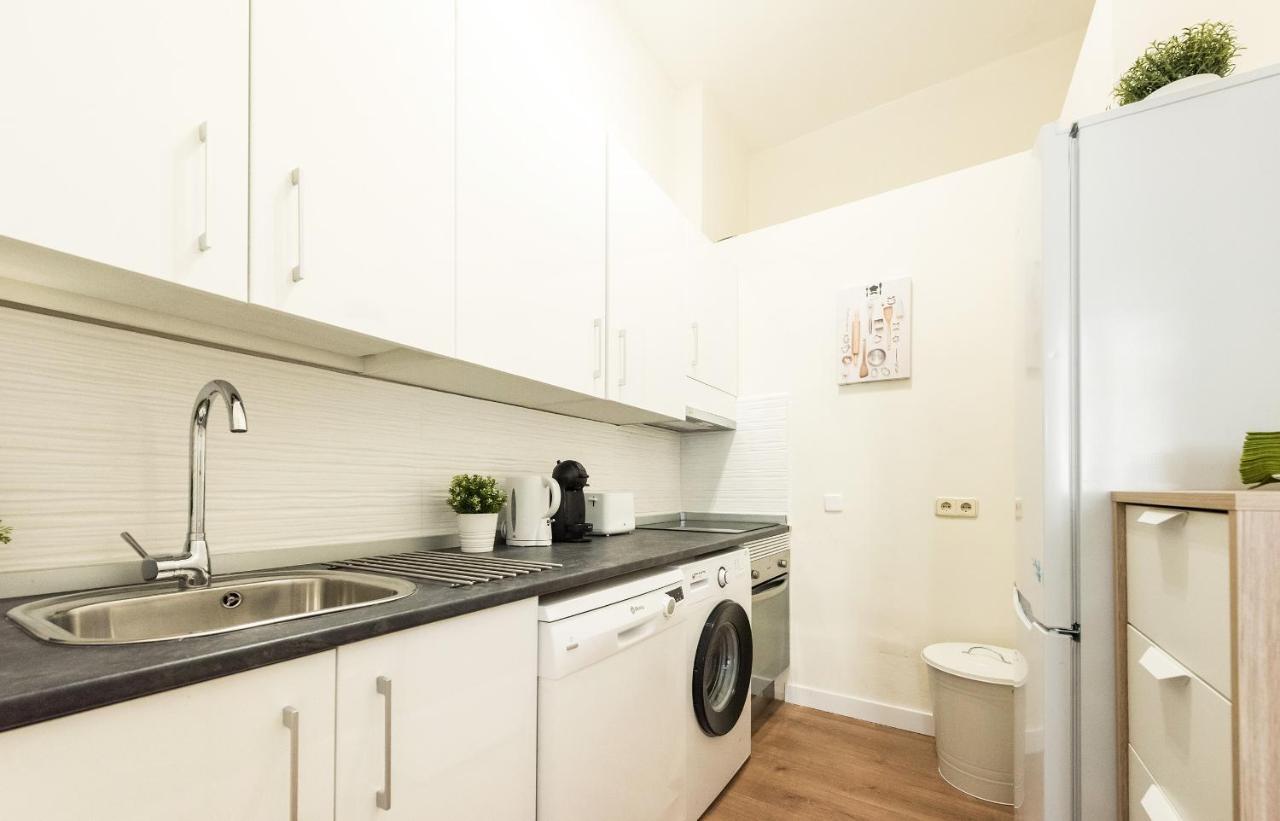 Apartament Puerta Del Sol Arrendamiento De Temporada Madryt Zewnętrze zdjęcie